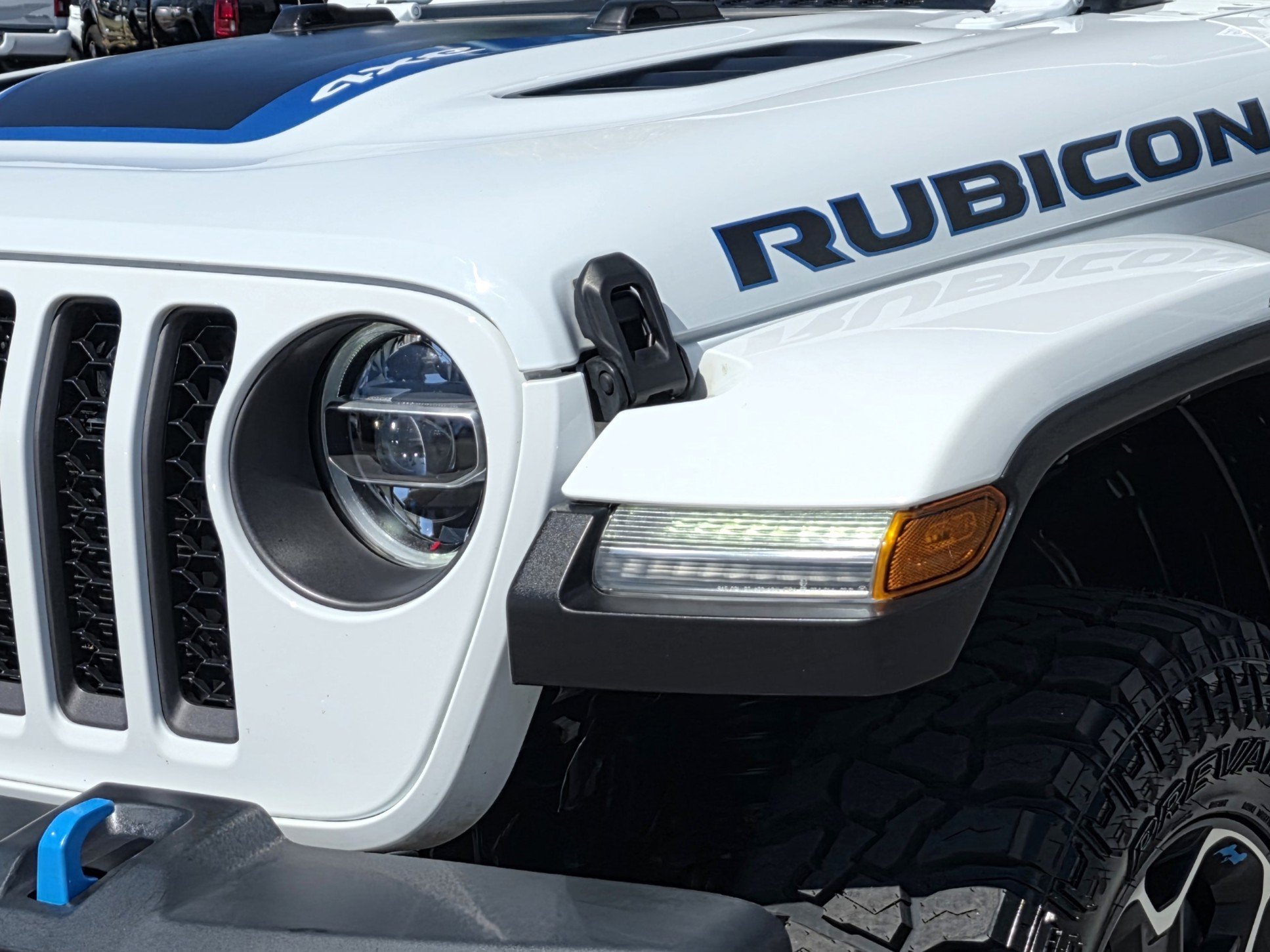 Certified 2022 Jeep Wrangler Unlimited Rubicon 4xe w/ Cold Weather Group AWD/4WD image 8