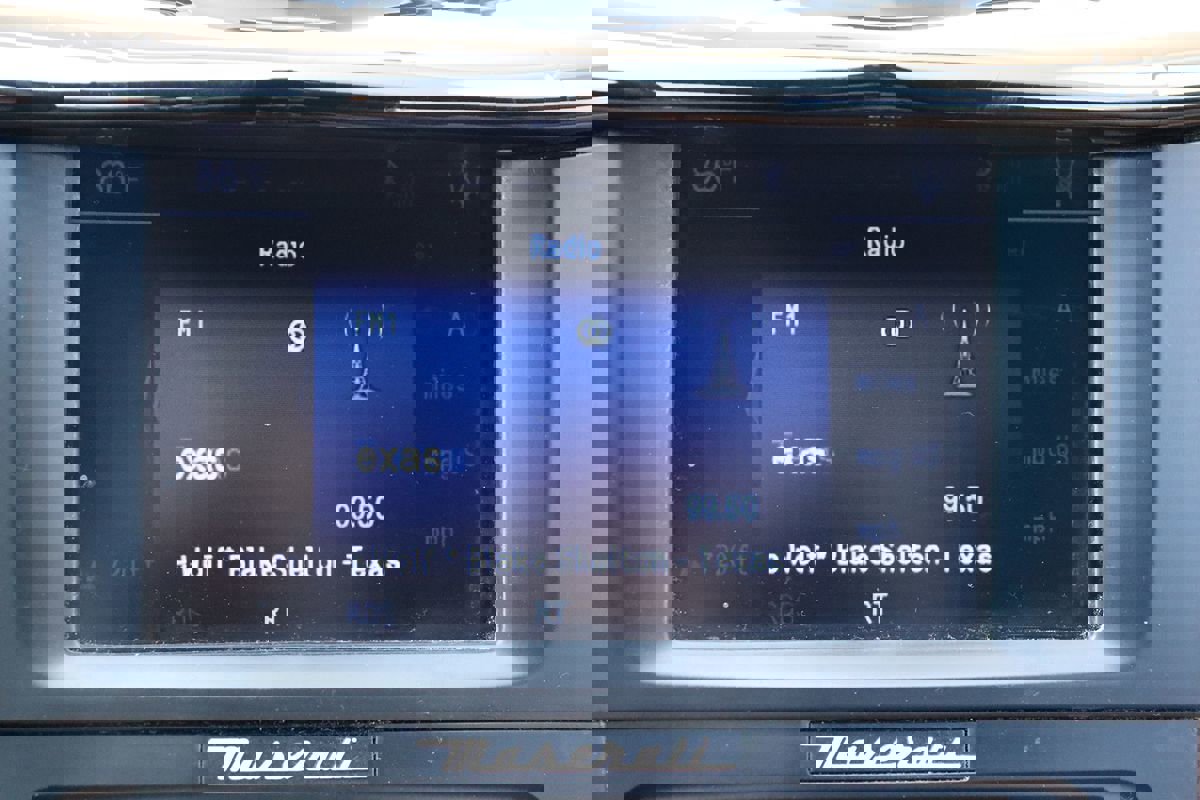 Used 2014 Maserati GranTurismo Sport image 21