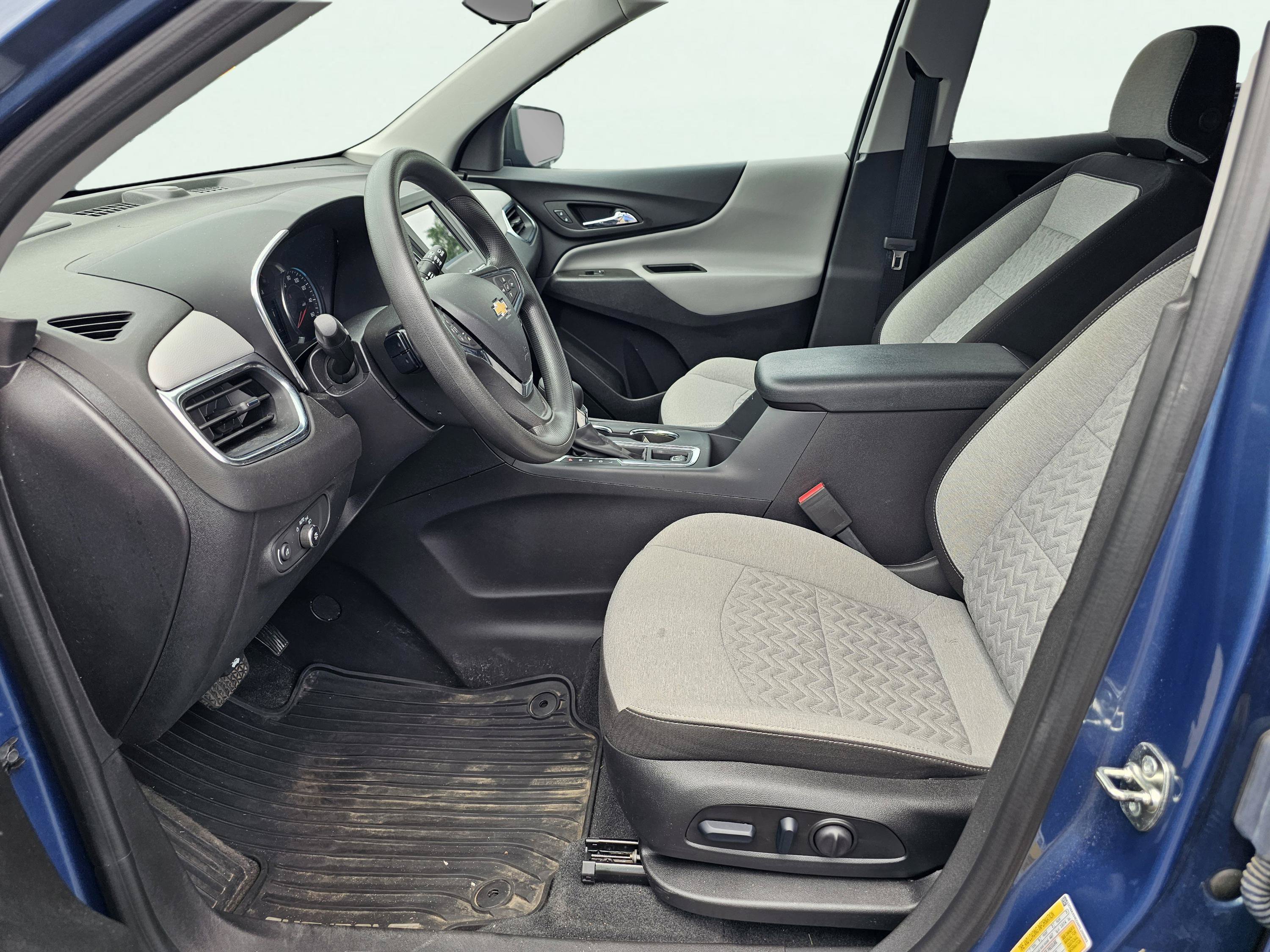Used 2024 Chevrolet Equinox LS w/ LS Convenience Package FWD image 16