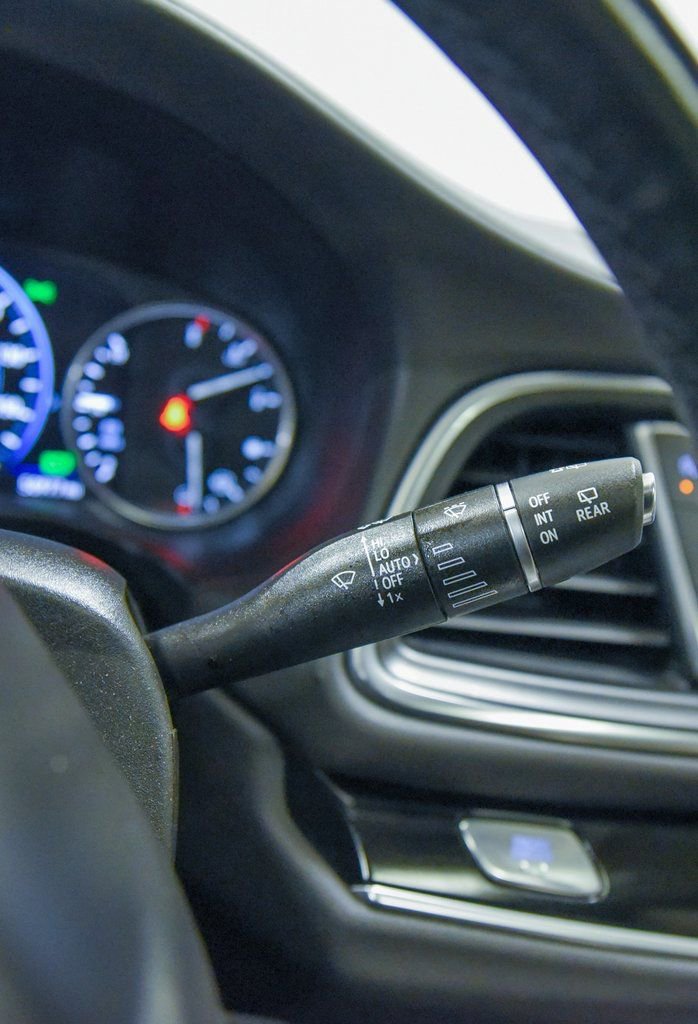 Used 2022 Buick Enclave Avenir w/ Trailering Package, 5000 lbs. image 32