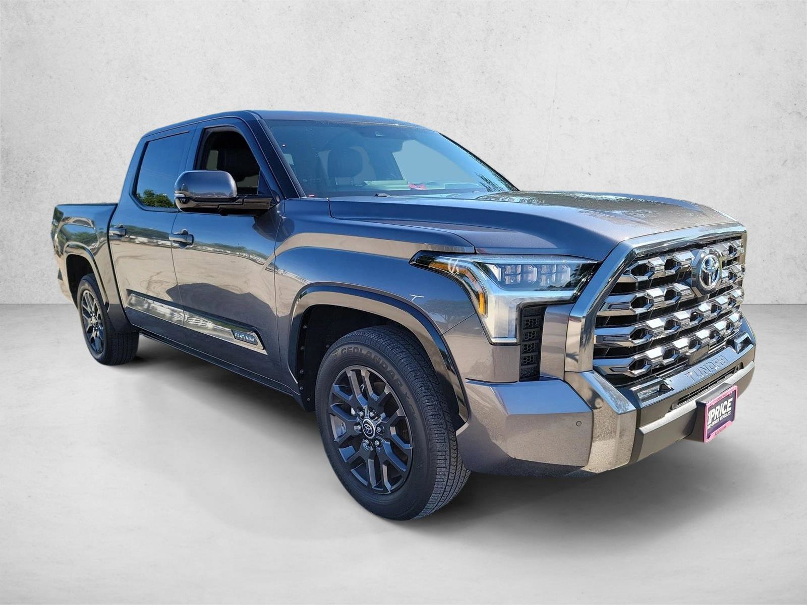 Used 2023 Toyota Tundra Platinum RWD image 3