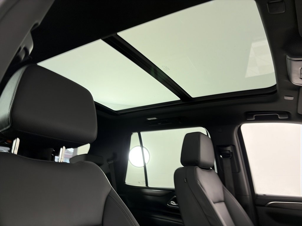 Used 2023 Chevrolet Tahoe Z71 w/ Off-Road Capability Package image 33