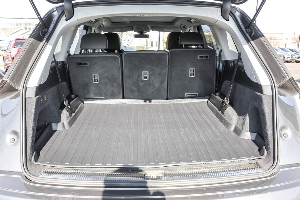 Used 2024 Audi Q7 3.0T Premium Plus AWD/4WD image 34