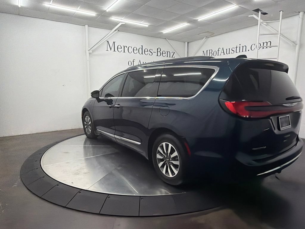 Used 2023 Chrysler Pacifica Limited FWD image 5