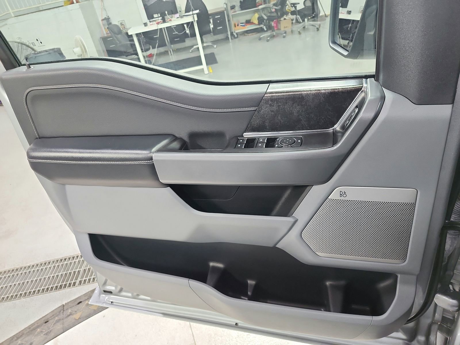 Used 2021 Ford F150 XLT w/ Equipment Group 302A High image 33