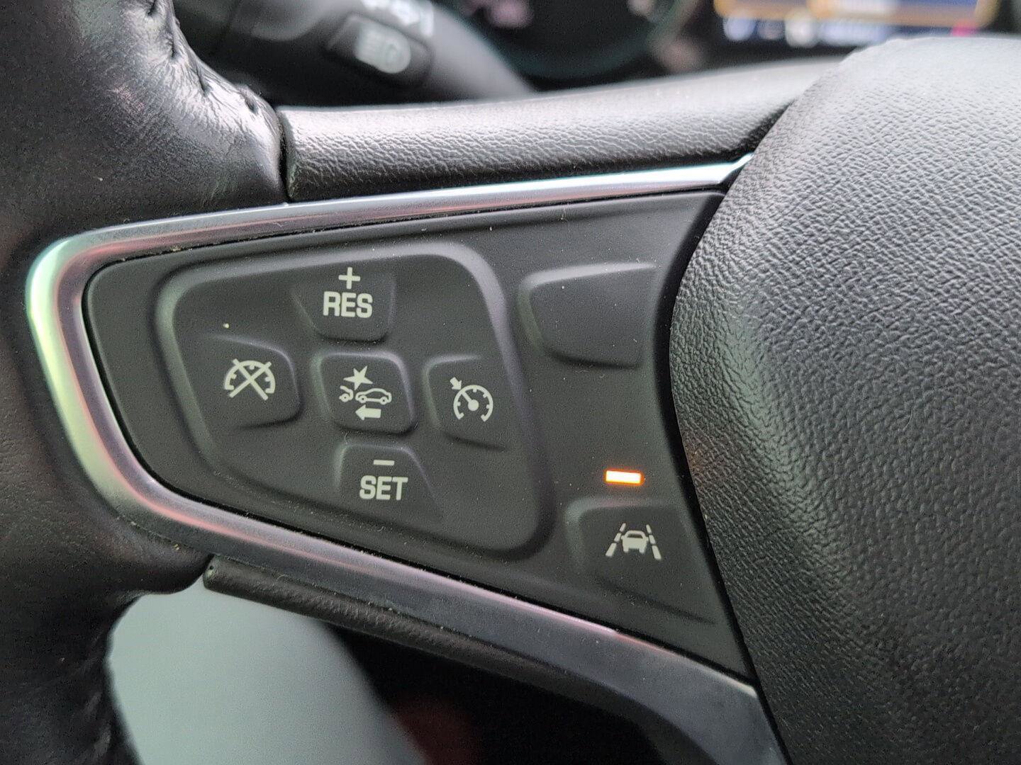 Used 2020 Chevrolet Equinox LT image 22