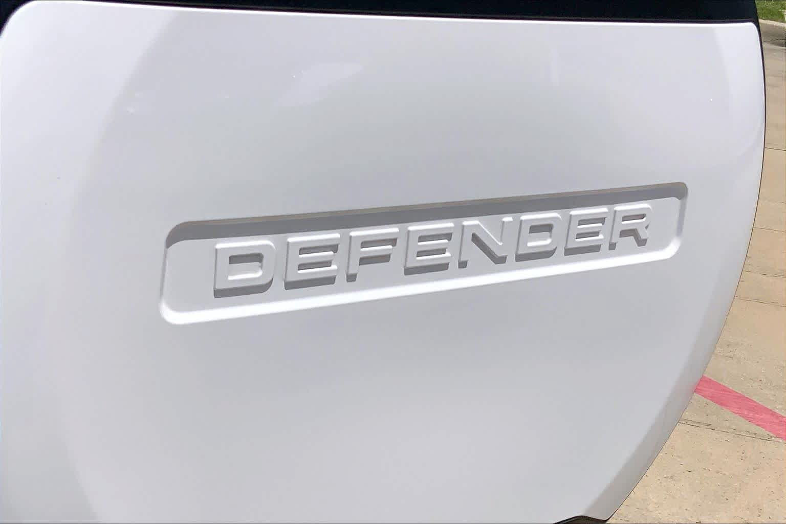 Used 2024 Land Rover Defender 110 S AWD/4WD image 30