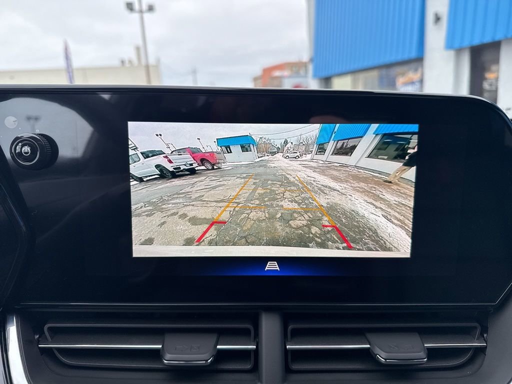 Used 2026 Chevrolet Trax RS w/ Sunroof Package image 39