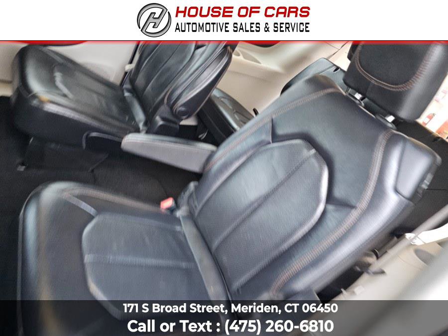Used 2019 Chrysler Pacifica Touring-L w/ Advanced Safetytec Group image 41