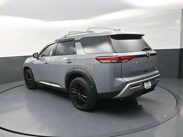 Used 2025 Nissan Pathfinder Platinum w/ Cargo Package AWD/4WD image 8