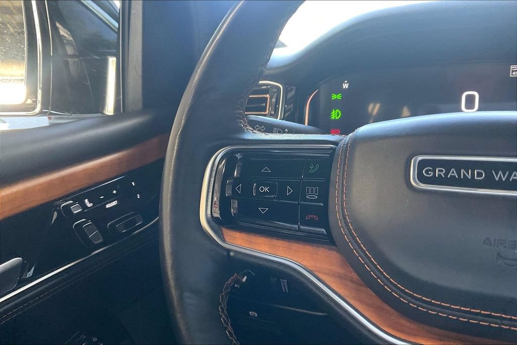 Used 2024 Jeep Grand Wagoneer L Series III AWD/4WD image 8