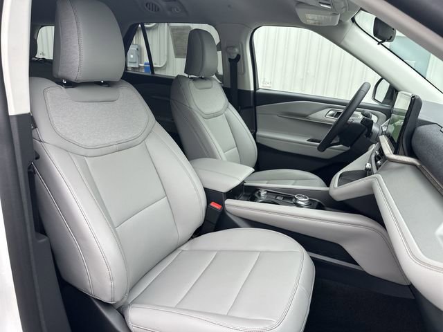 New 2026 Ford Explorer Active w/ Active Comfort Package AWD/4WD image 28
