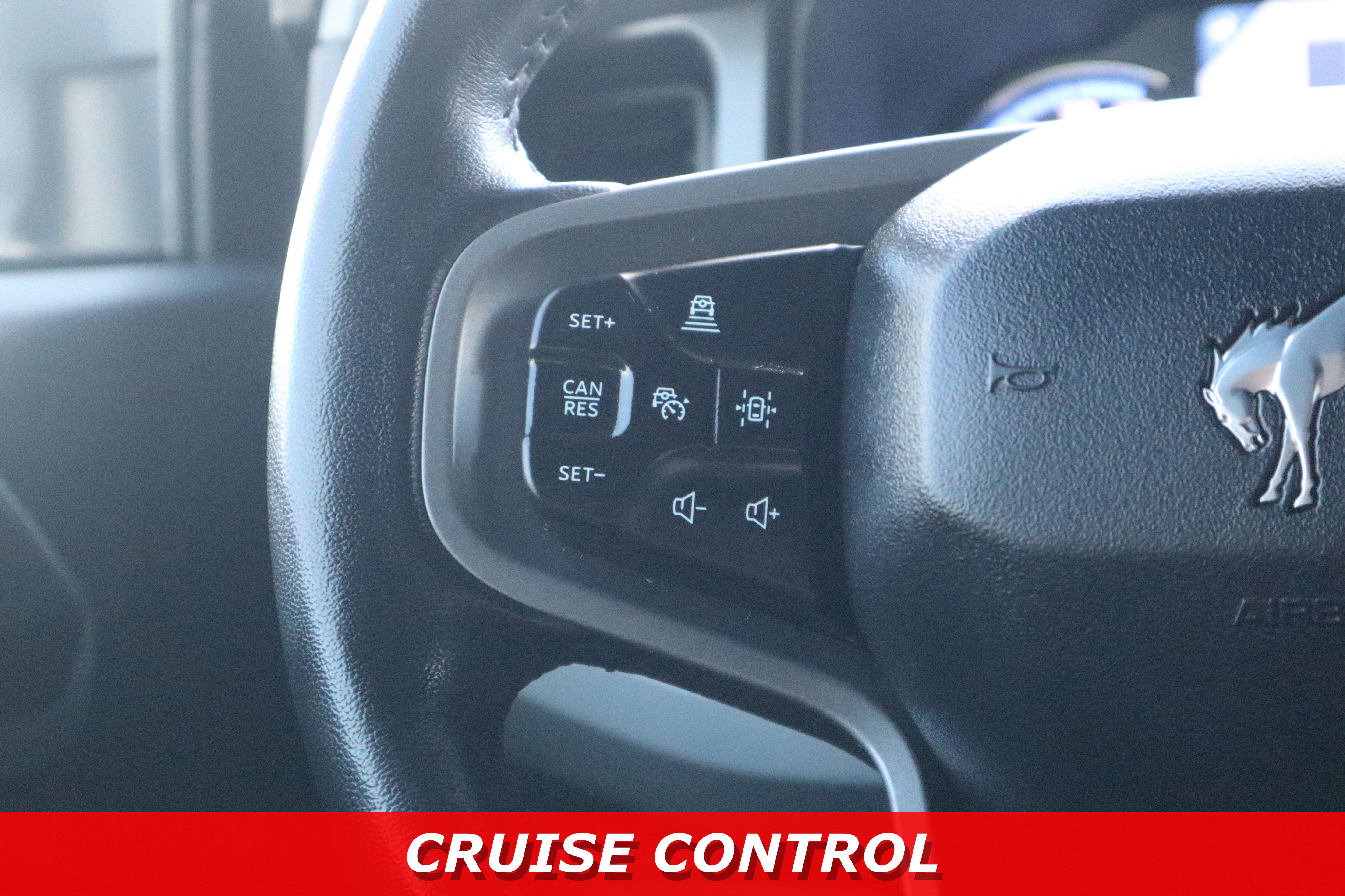 Used 2023 Ford Bronco Badlands image 16