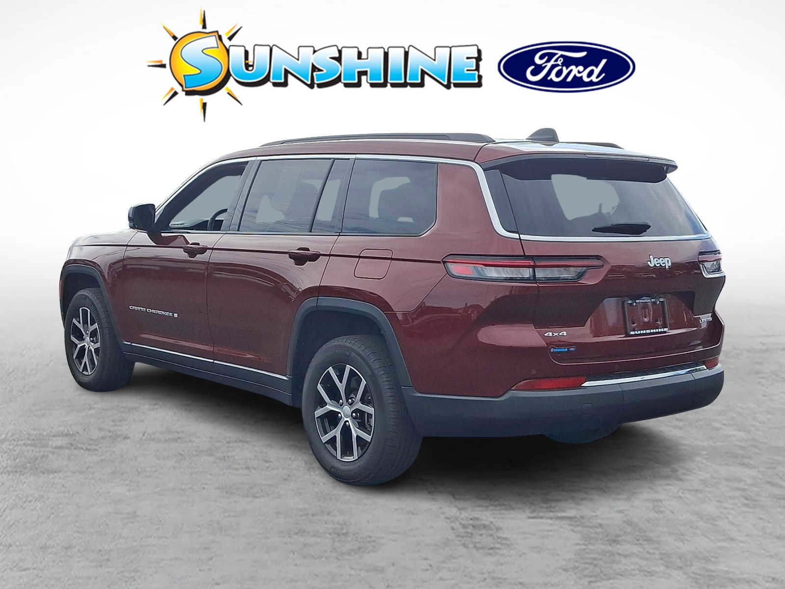 Used 2024 Jeep Grand Cherokee L Limited AWD/4WD image 4