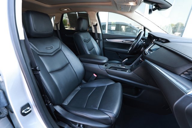 Used 2018 Cadillac XT5 Premium Luxury FWD image 33