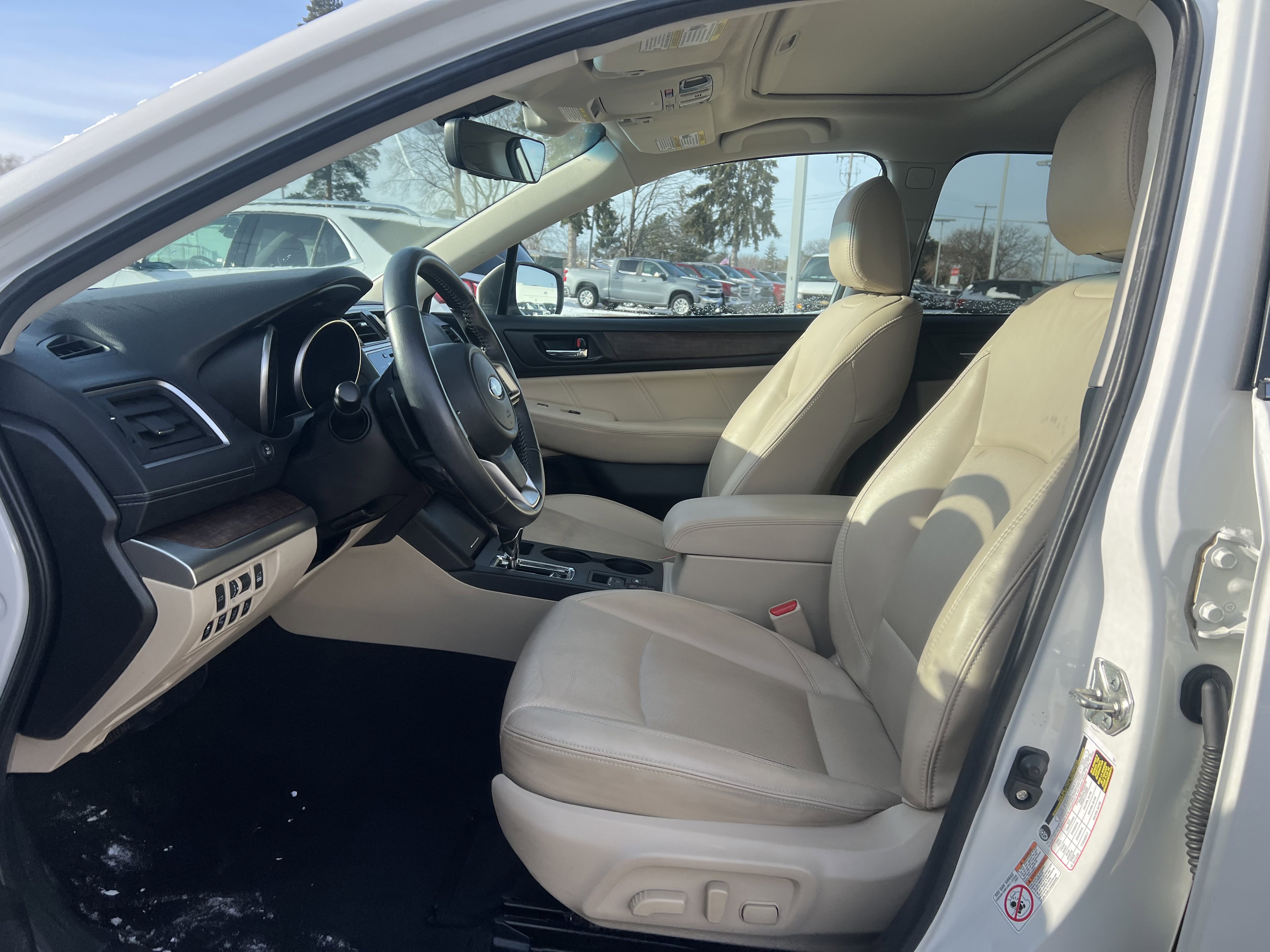 Used 2018 Subaru Outback 2.5i Limited image 17