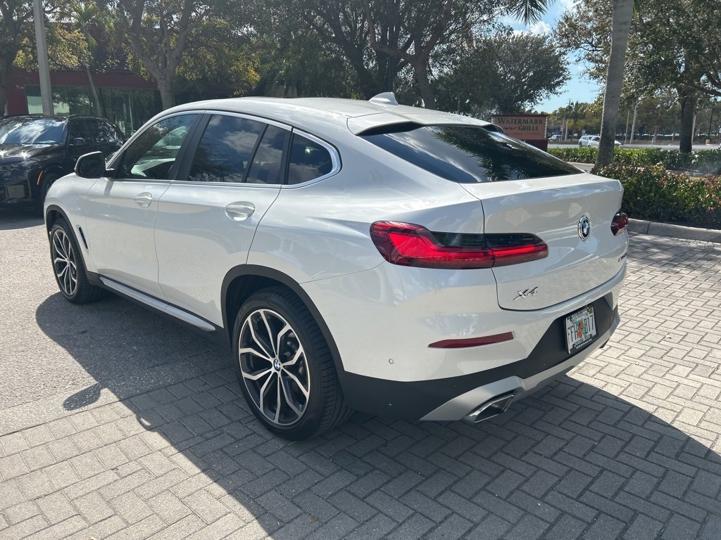 Certified 2023 BMW X4 xDrive30i w/ Premium Package image 3