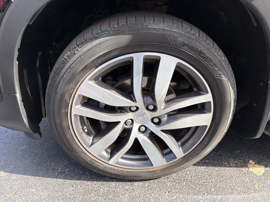 Used 2017 Honda Pilot Elite image 12