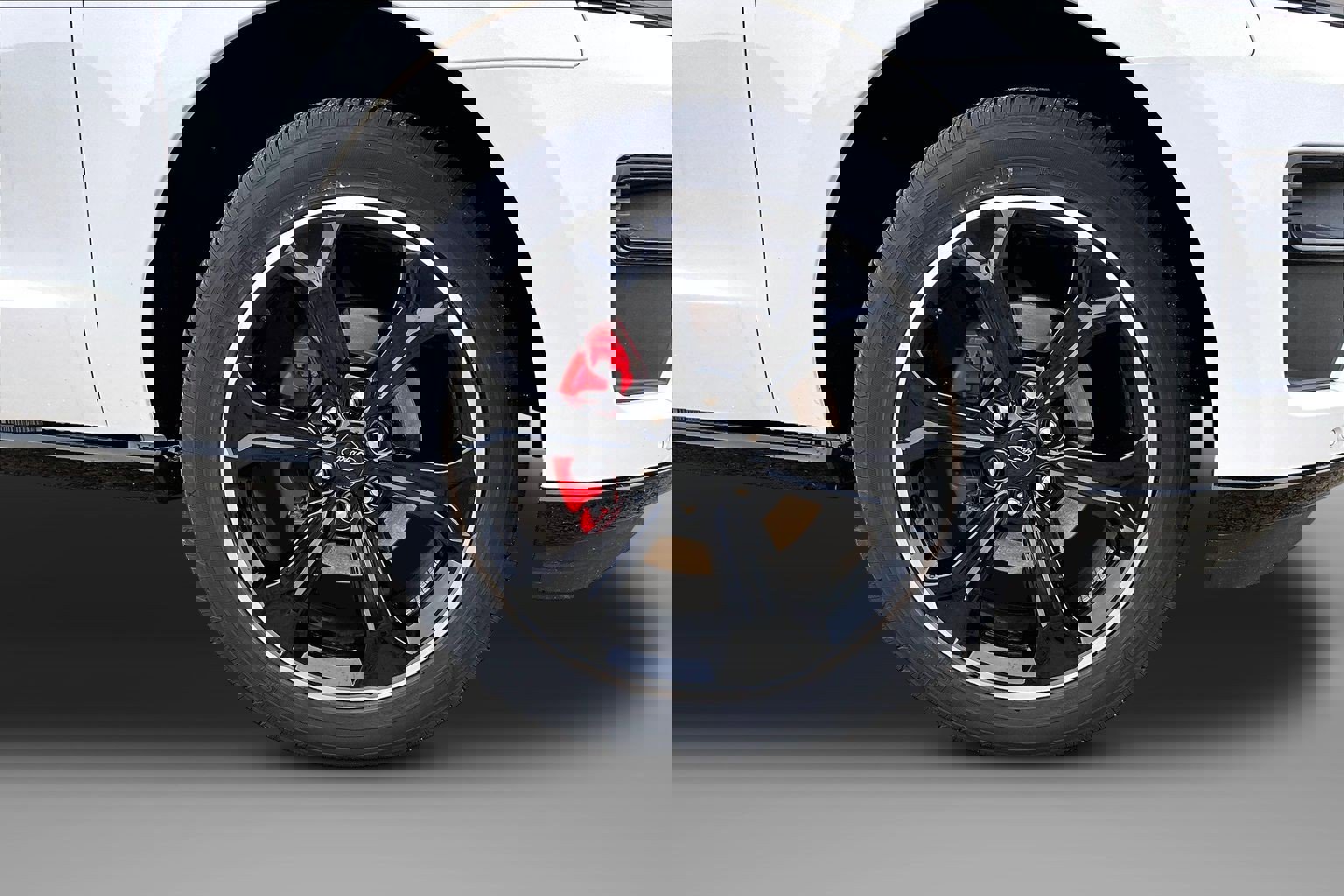 Used 2024 Ford Expedition Limited image 9