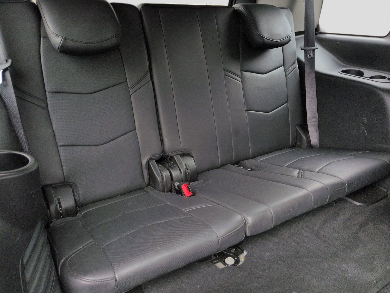 Used 2020 Cadillac Escalade Luxury image 28