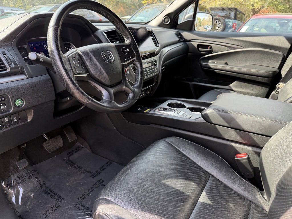 Certified 2024 Honda Passport EX-L image 19