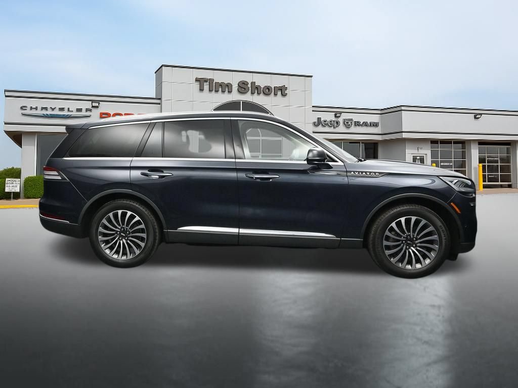 Used 2021 Lincoln Aviator Reserve w/ Equipment Group 201A AWD/4WD image 6