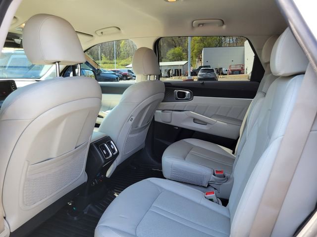 Certified 2024 Kia Sorento SX Prestige AWD/4WD image 23
