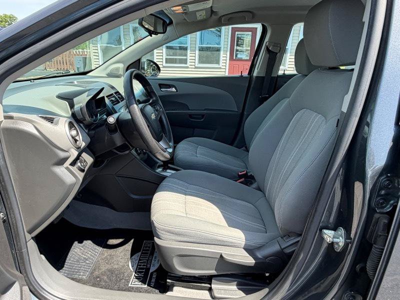 Used 2012 Chevrolet Sonic LT FWD image 3