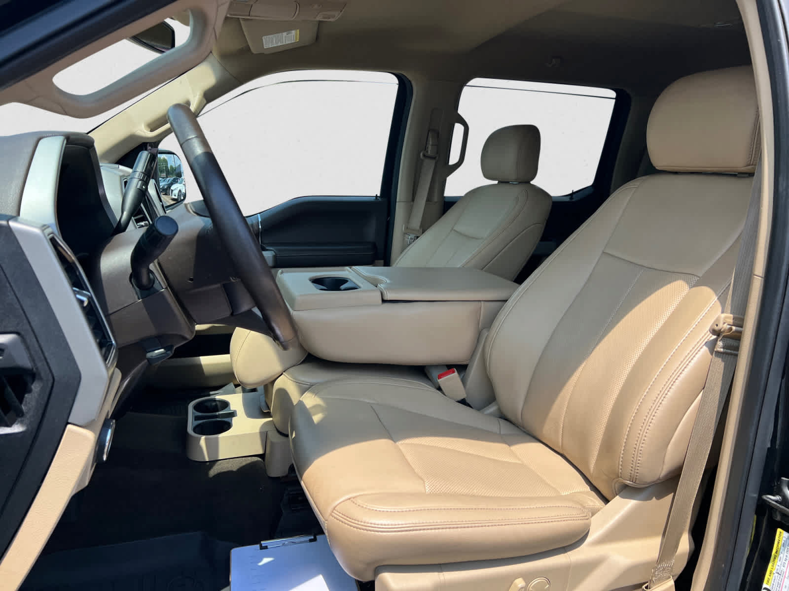 Used 2019 Ford F150 Lariat w/ Equipment Group 501A Mid AWD/4WD image 16
