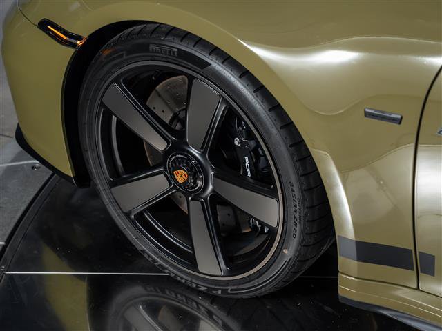 Certified 2026 Porsche 911 GTS RWD image 25