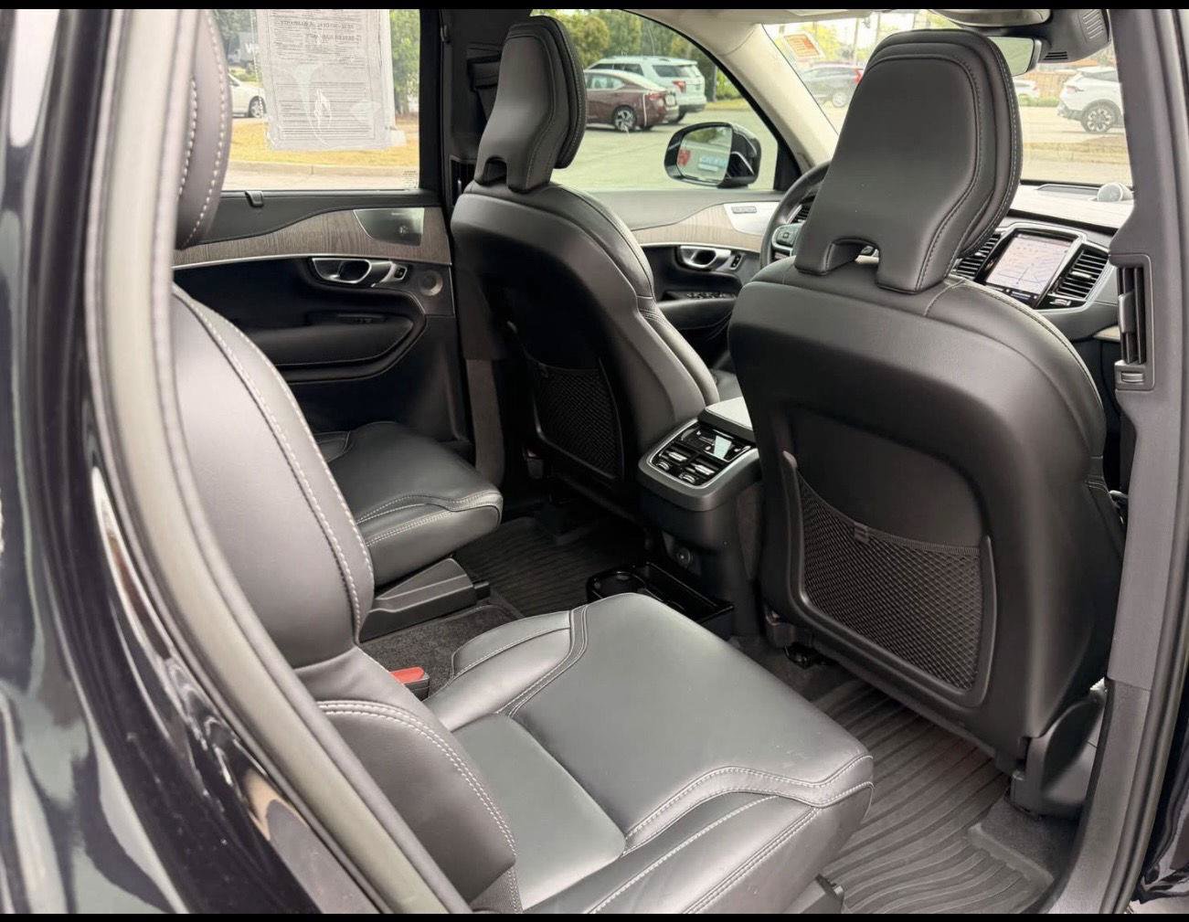 Used 2023 Volvo XC90 B6 Ultimate w/ Protection Package Premier AWD/4WD image 17