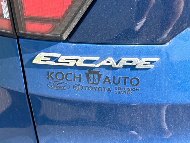 Used 2017 Ford Escape SE w/ Equipment Group 201A image 17