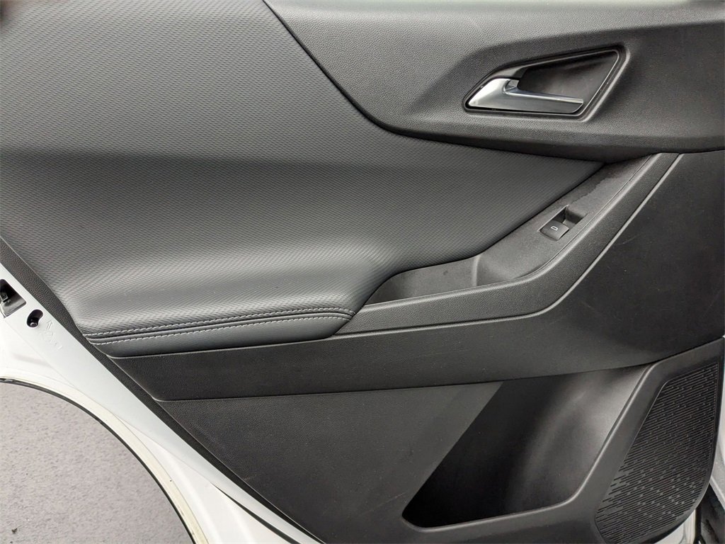 Used 2025 Chevrolet Equinox LT image 27