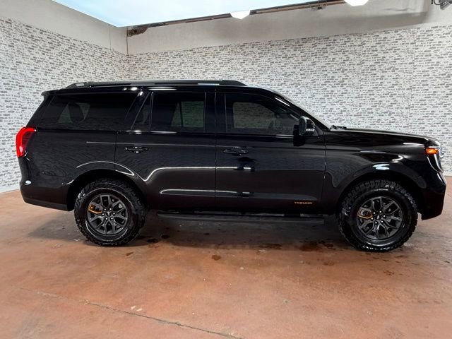 Used 2025 Ford Expedition Tremor image 6