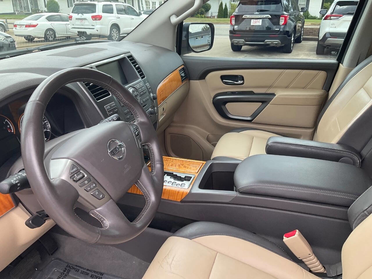 Used 2015 Nissan Armada Platinum w/ Platinum Reserve Package RWD image 11