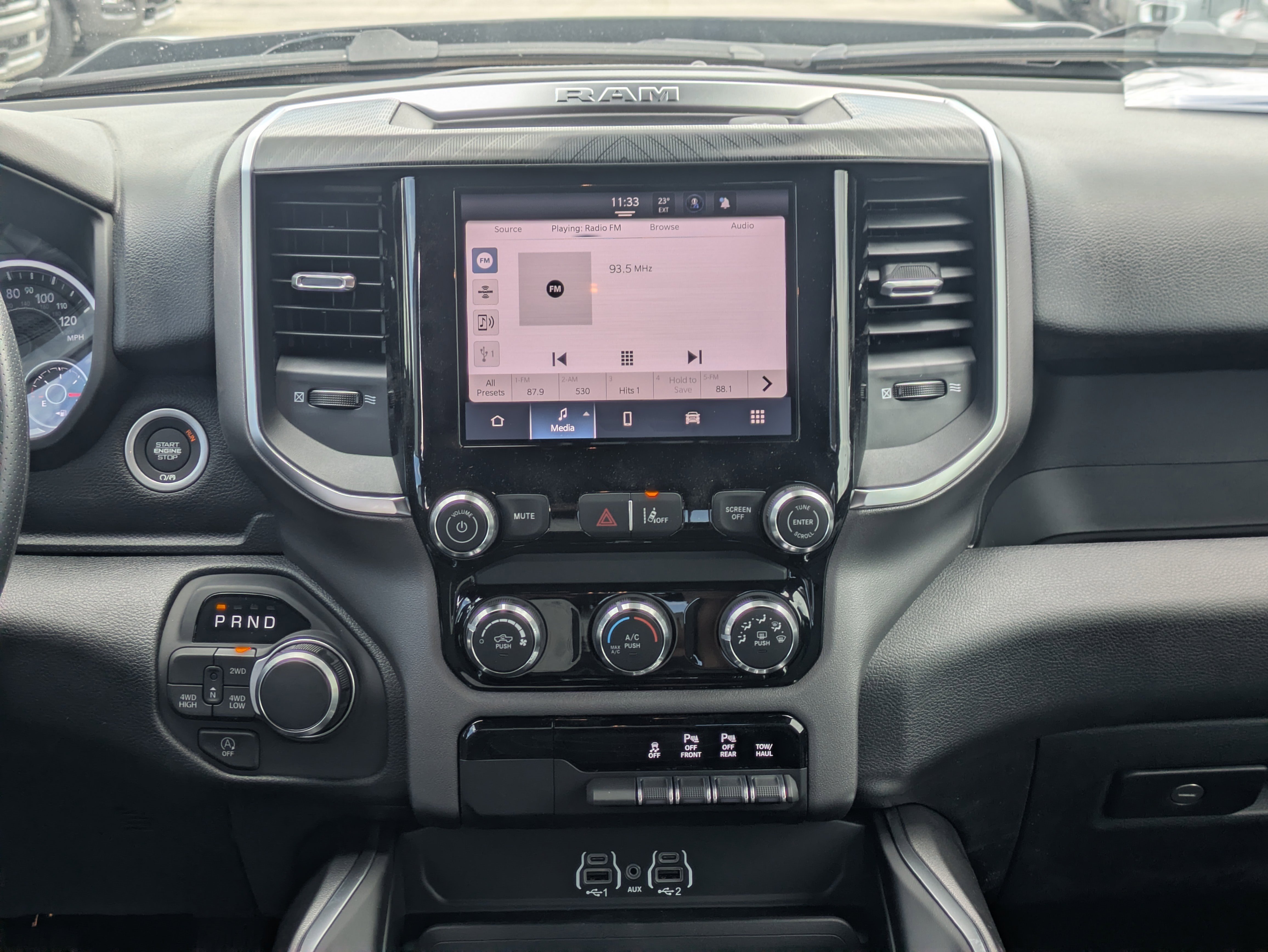 New 2026 RAM 1500 Express image 19