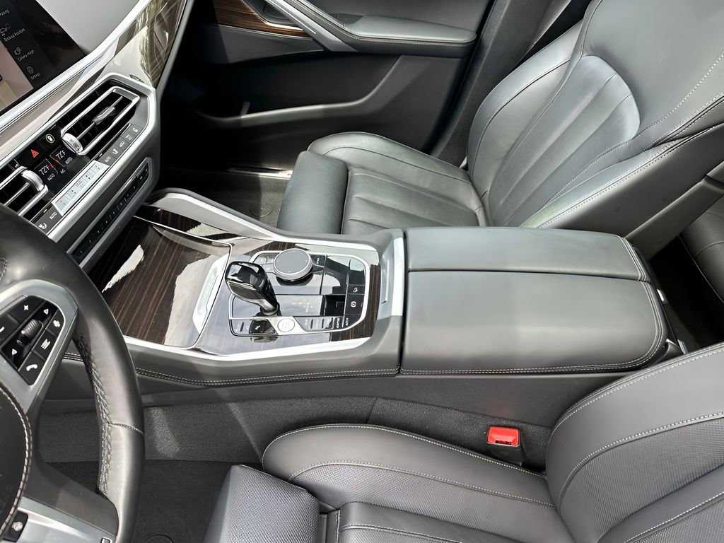 Used 2021 BMW X6 xDrive40i w/ M Sport Package AWD/4WD image 20