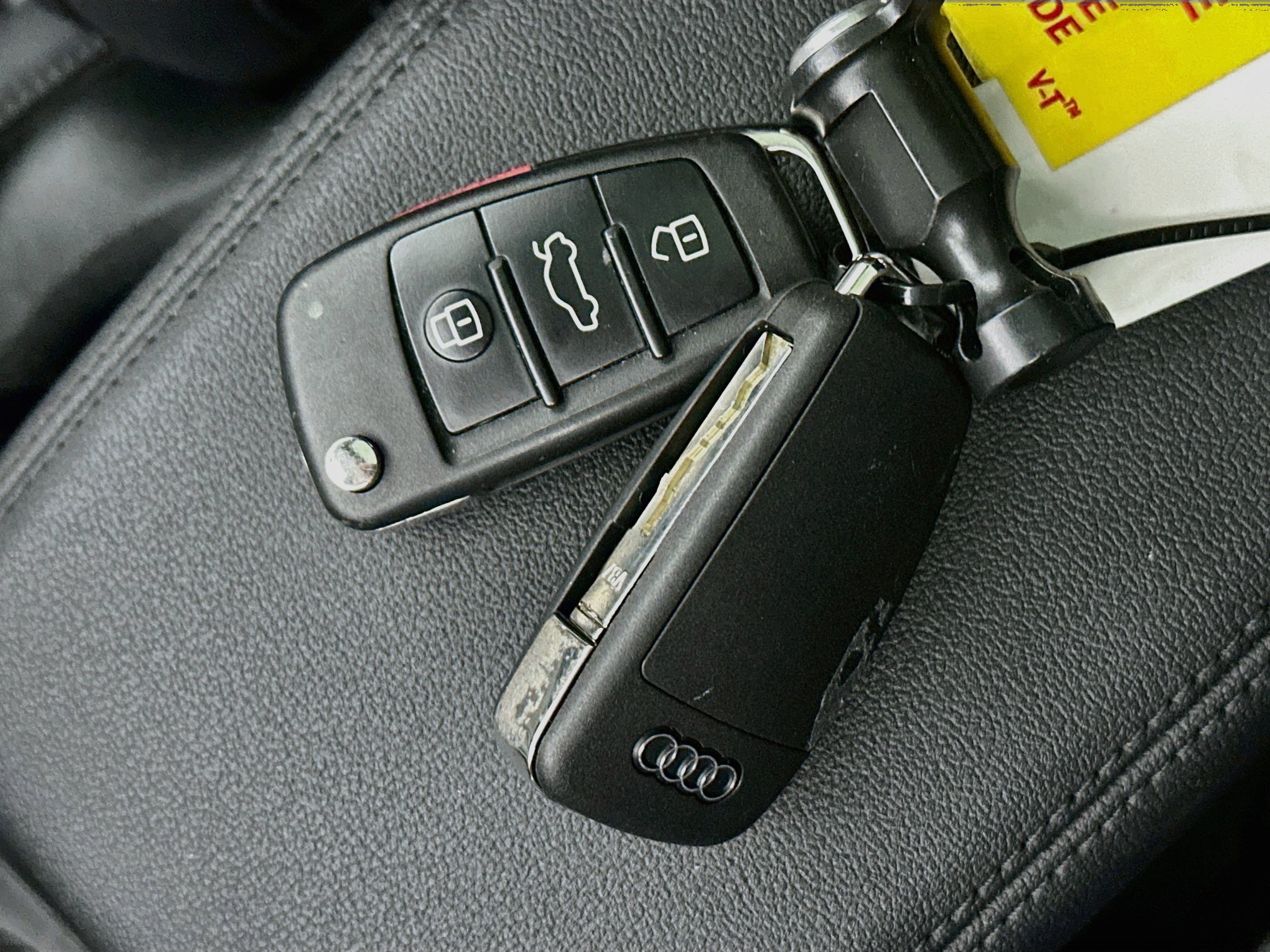 Used 2025 Audi Q3 2.0T Premium AWD/4WD image 25