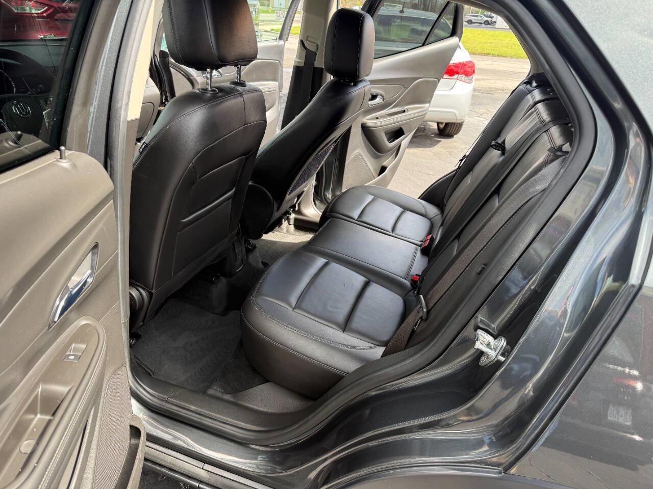 Used 2018 Buick Encore Essence w/ Experience Buick Package AWD/4WD image 11