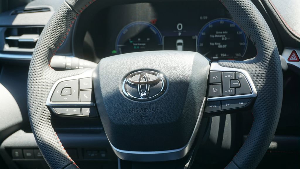 New 2026 Toyota Sienna XSE AWD/4WD image 16