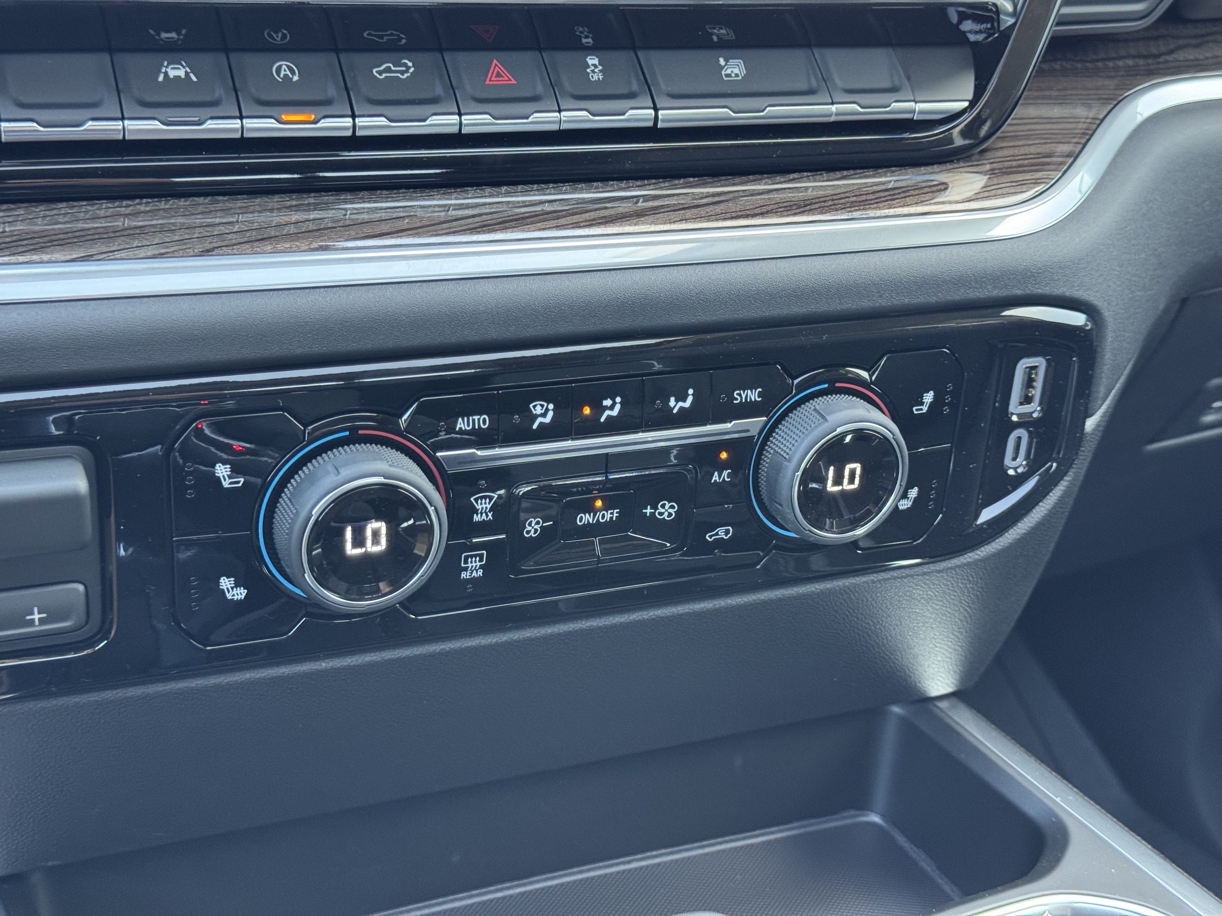 New 2026 Chevrolet Silverado 1500 RST AWD/4WD image 25