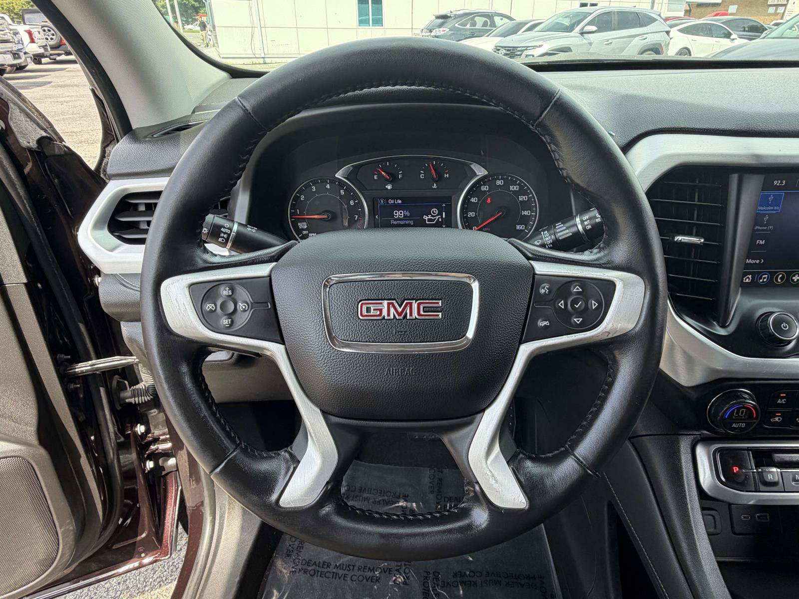 Used 2020 GMC Acadia SLE w/ Driver Convenience Package FWD image 12