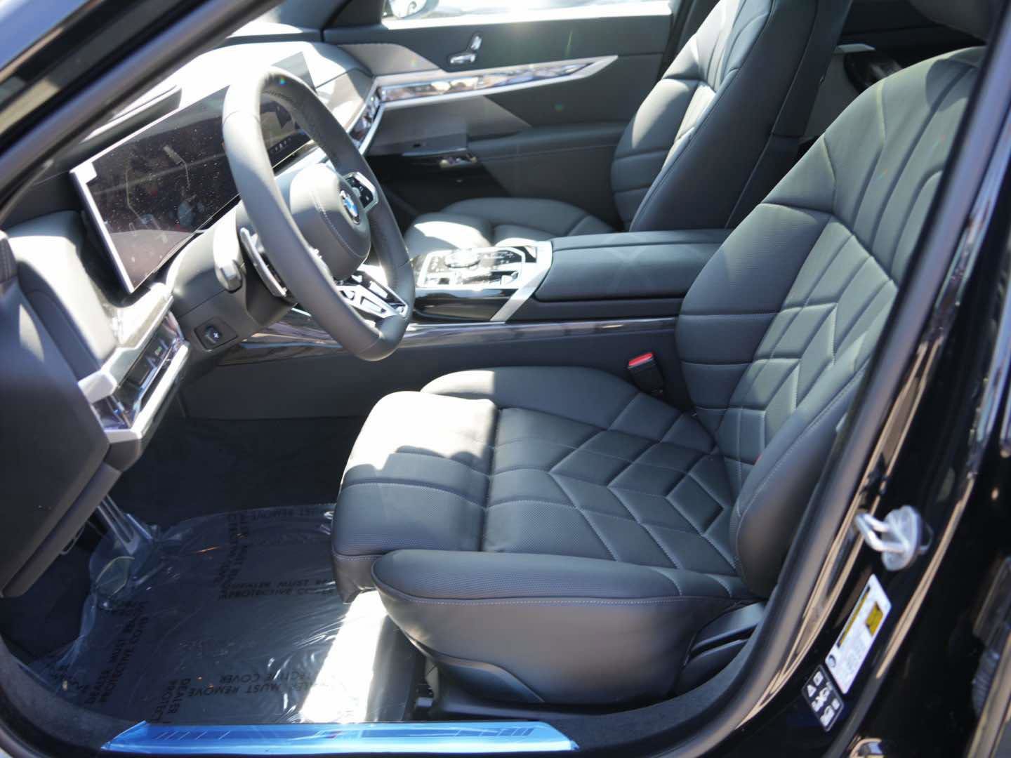 New 2026 BMW 760i xDrive AWD/4WD image 15