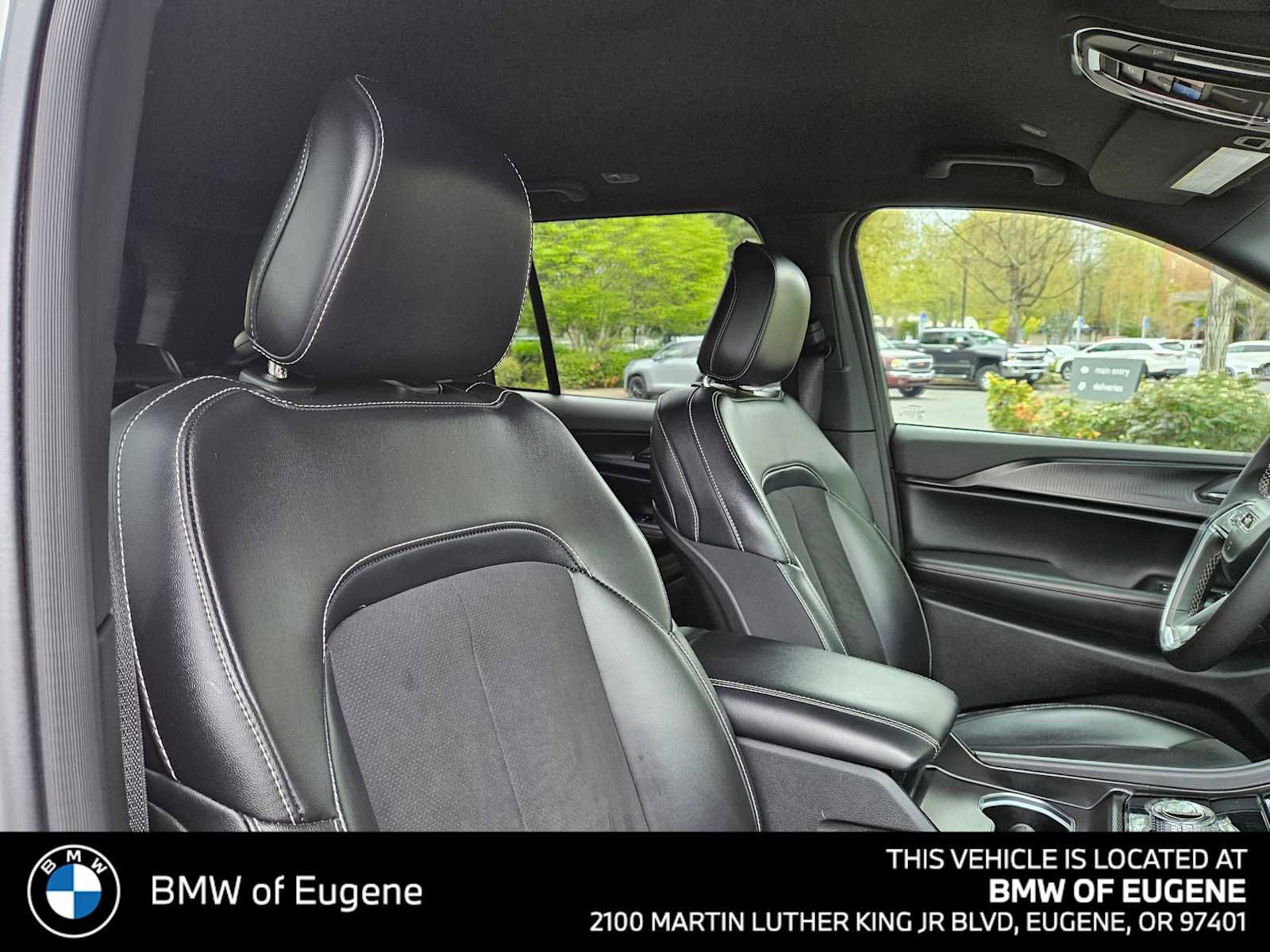 Used 2024 Jeep Grand Cherokee Altitude image 13