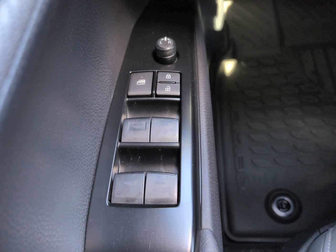 Certified 2026 Toyota Camry SE FWD image 21