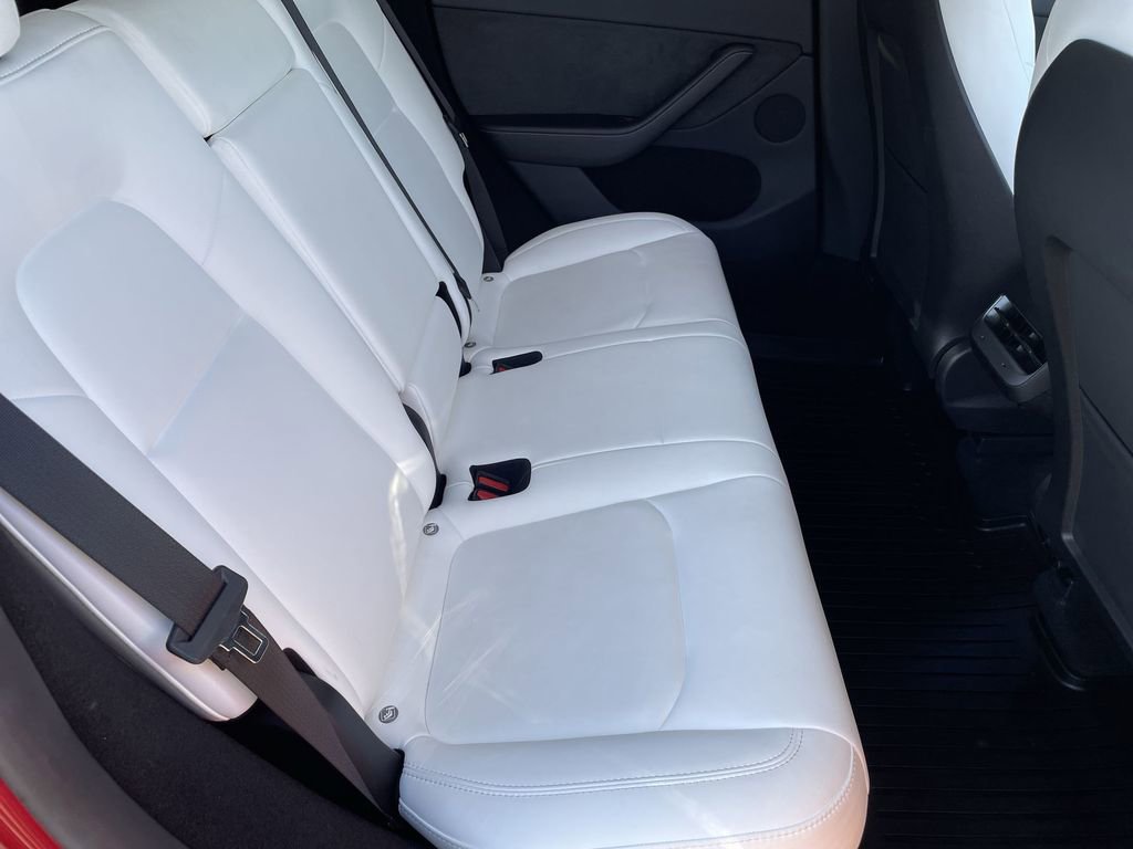 Used 2023 Tesla Model Y Long Range image 27