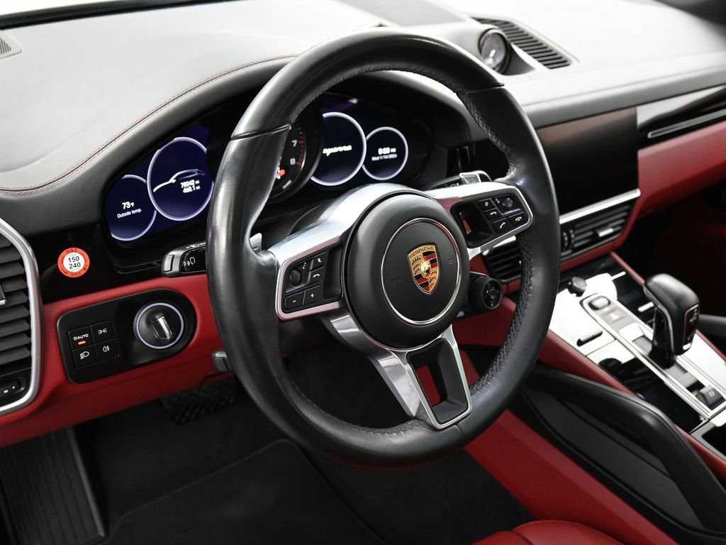 Certified 2022 Porsche Cayenne E-Hybrid Coupe AWD/4WD image 17