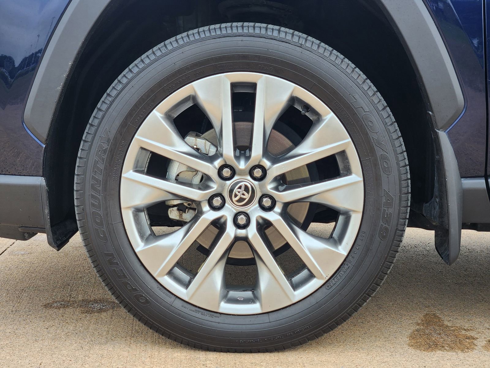 Used 2025 Toyota RAV4 XLE Premium FWD image 14