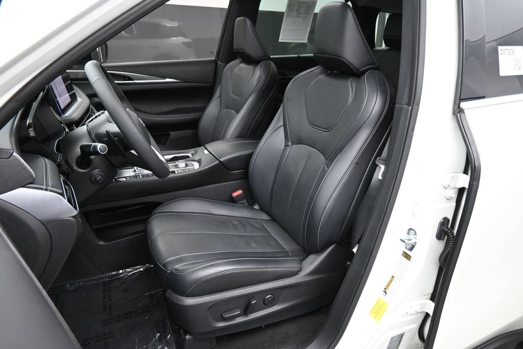 Used 2023 INFINITI QX60 Luxe w/ Cargo Package AWD/4WD image 18