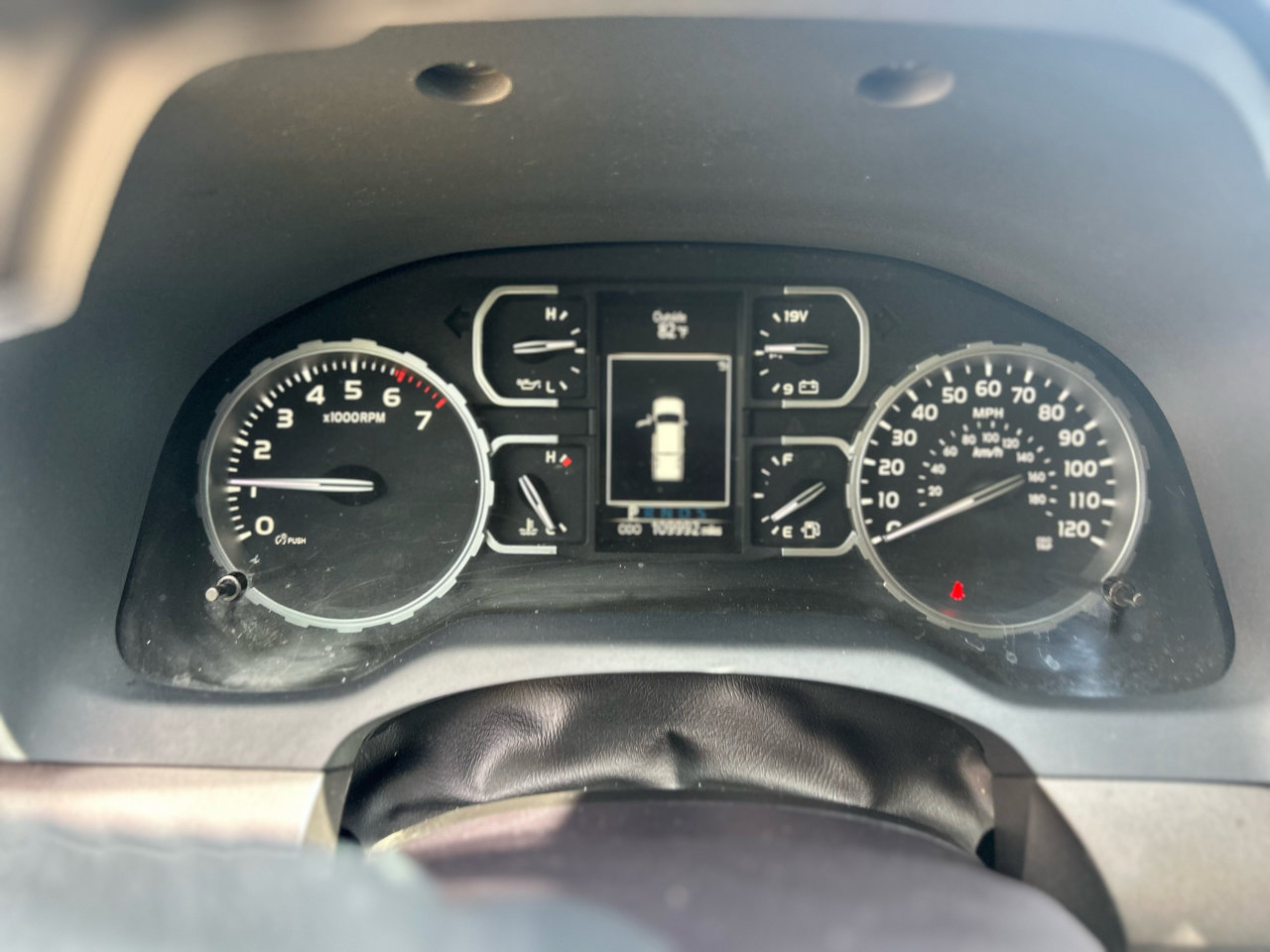 Used 2021 Toyota Tundra SR5 w/ SR5 Leather Package image 18